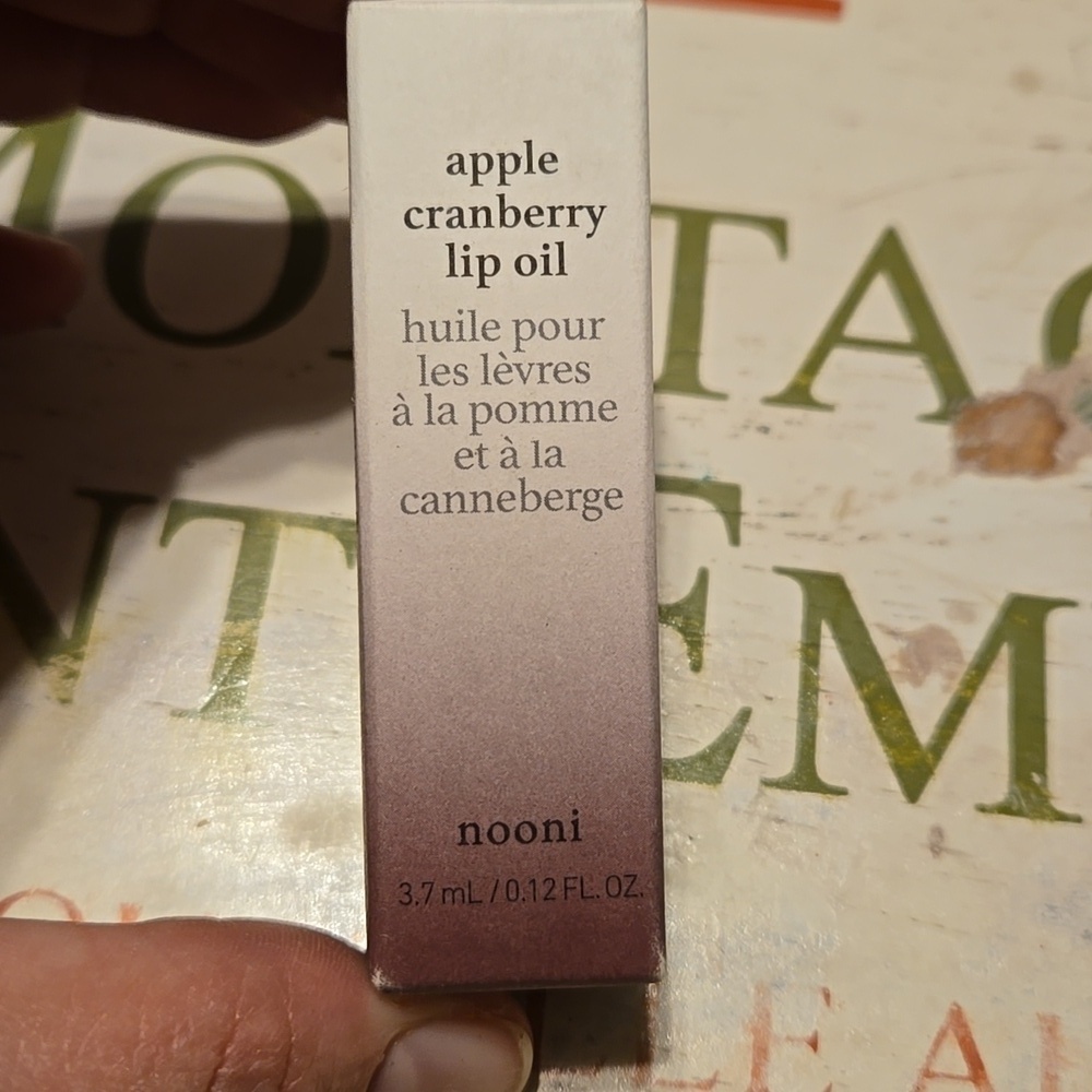 Nooni - Applecranberry lip oil - Picture 2 of 6